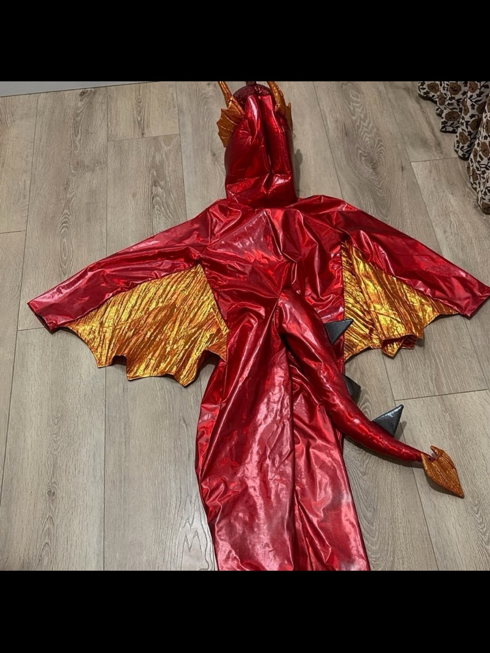 Red Metallic Dragon - Picture 4 of 5